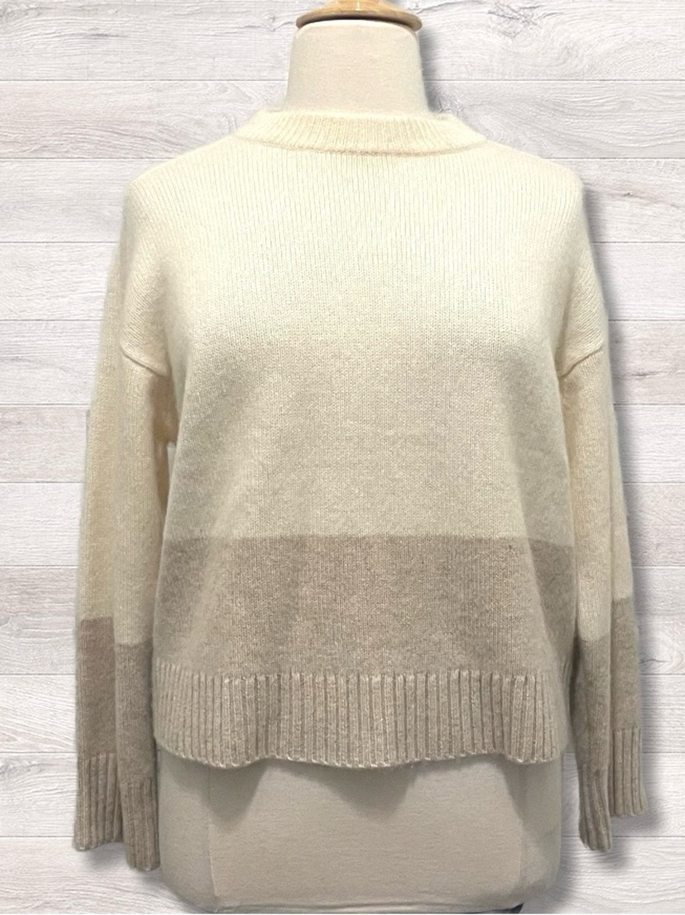 Ann Taylor Cashmere Crew Neck Sweater M